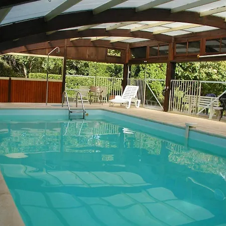 Domaine De Charme Avec 2 Et Piscine Couverte